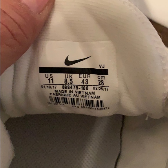 Nike shoes - Picture 6 of 7